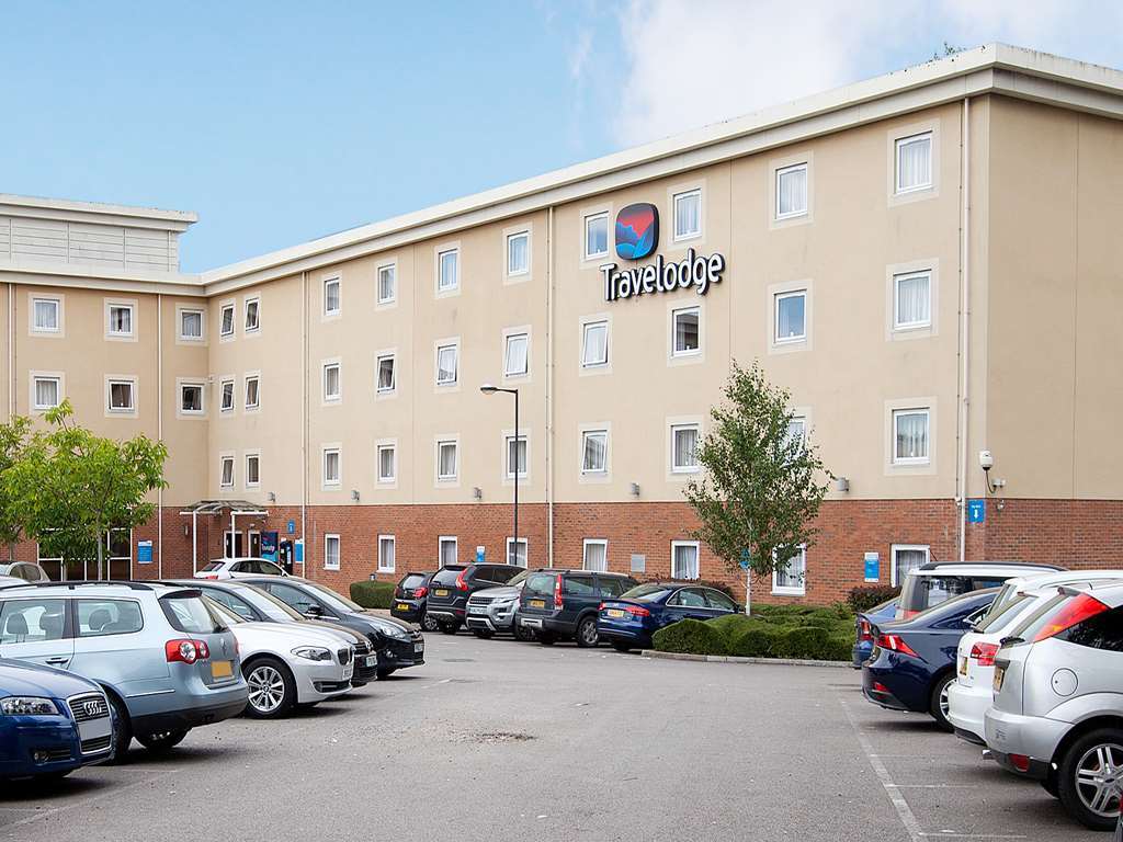 Travelodge Челтенхам Экстерьер фото